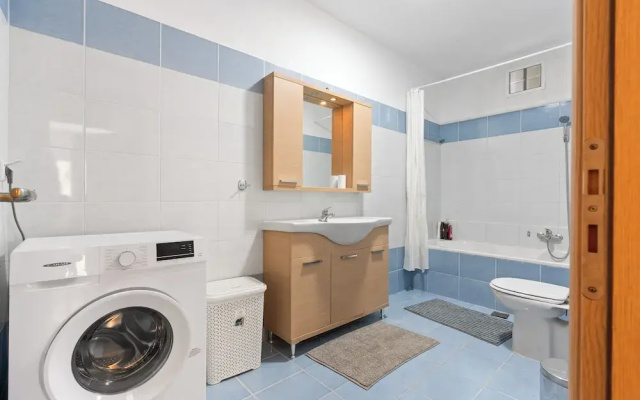 Nikiana Beach Modern Apartment