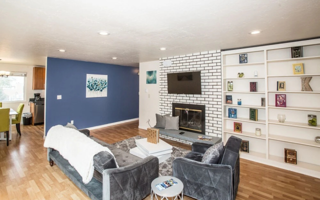 Crockett Rocket - Heart of Seattle - Sleeps 12