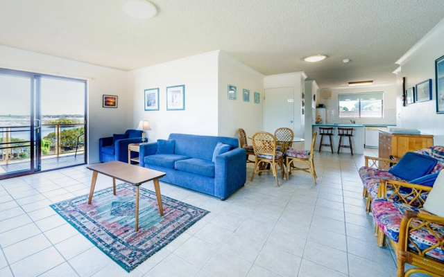 Sunlake Unit 9