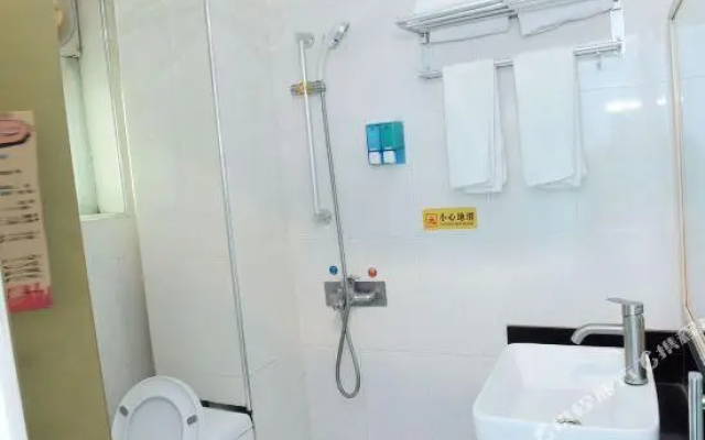 Jun Hotel Guangdong Shenzhen Bao'an District Shajing Subdistrict Shajing Tianhong