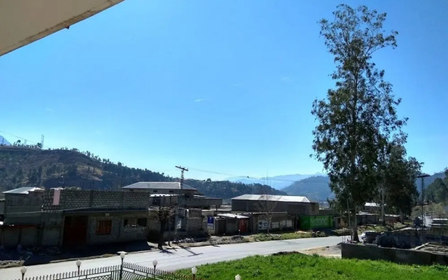 Mountain View Hotel And  Restaurant.