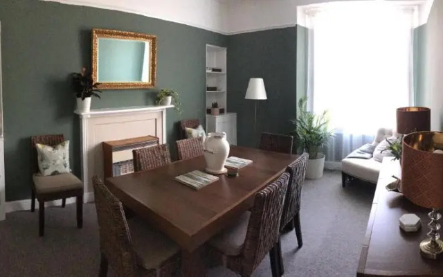Elegant Well Appointed Maisonette 105m2