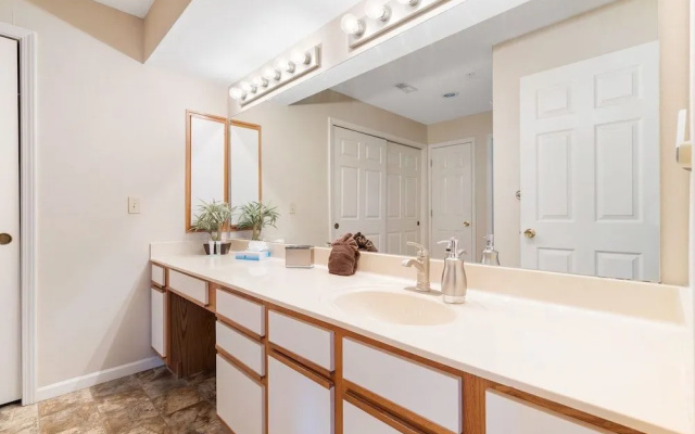 City View at the Foothills - Shared Amenities in the Heart of Branson