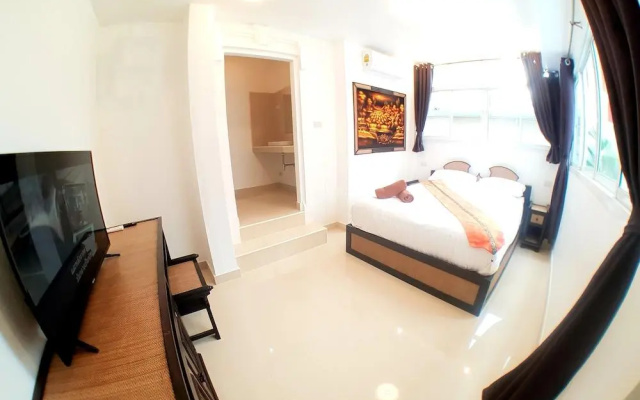 JOOPLAND Luxury Pool Villa Pattaya Walking Street