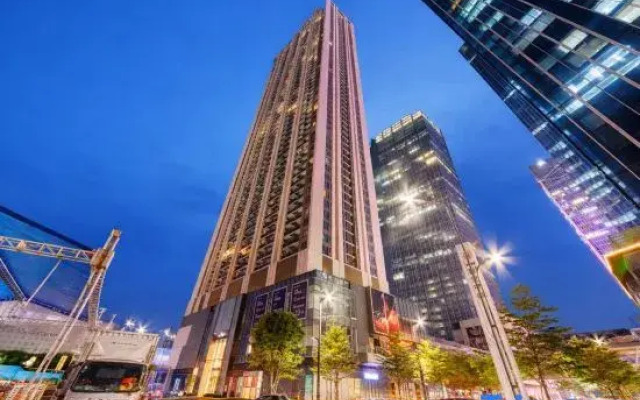 Huidelong 180° Skyview International Light Residence