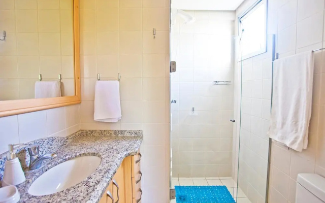 FL014 3 Bedroom Apartment By Senstay