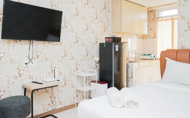 Homey Studio Apartment At Green Palm Residence