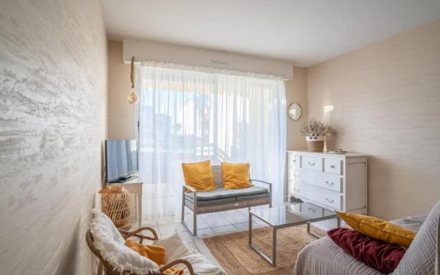 Agréable appartement et terrasse à 2 pas de la mer