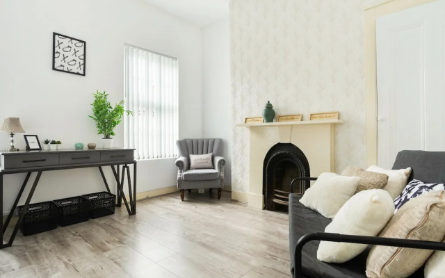 Liverpool Apartment Near City Centre