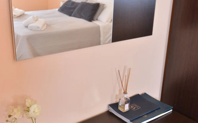 IzzHome Flamingo