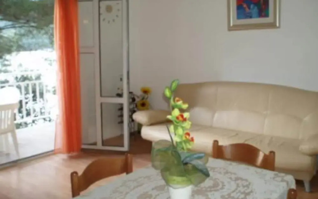 Seafront Charming Apartments Kosirina