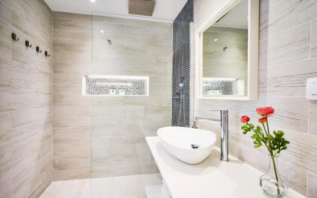 PURO BEACH. Charming apartment with jacuzzi.