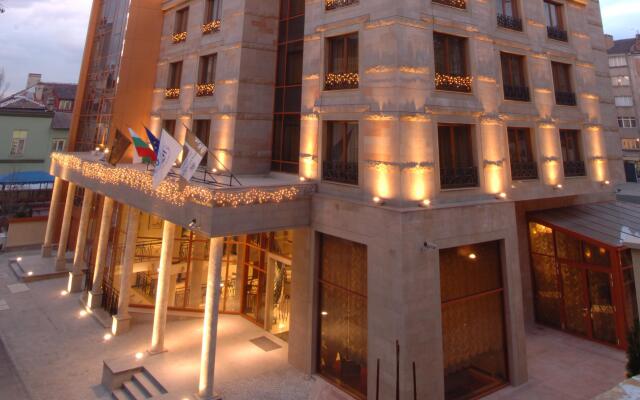Arena di Serdica Hotel вид на фасад