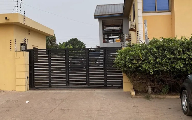 3-bed Apartment, Sleeps 6 With Wi-fi