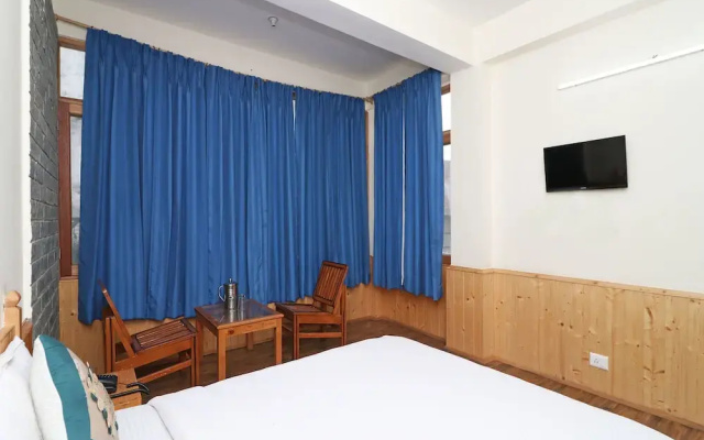 OYO 13697 Home Grand Hill View Naggar Road