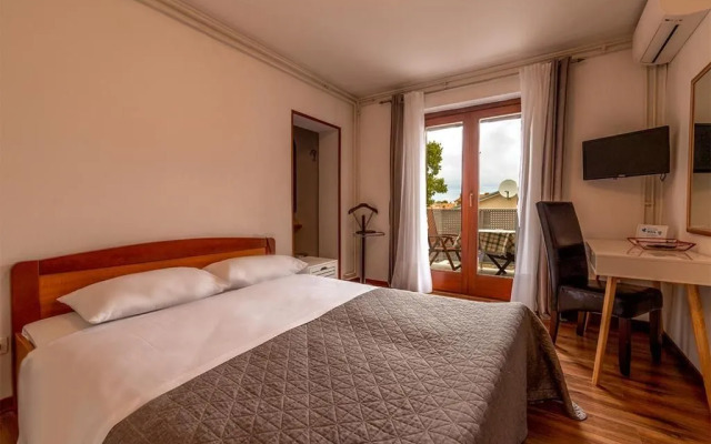 Apartments Val