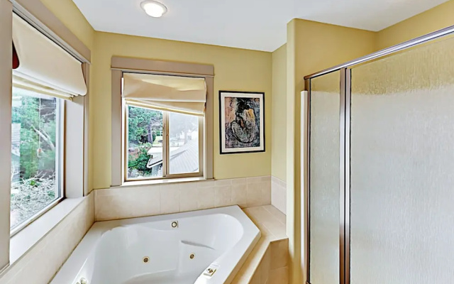 Posh - 3 Br Home
