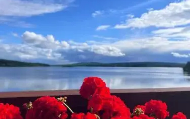 Jauri Resort