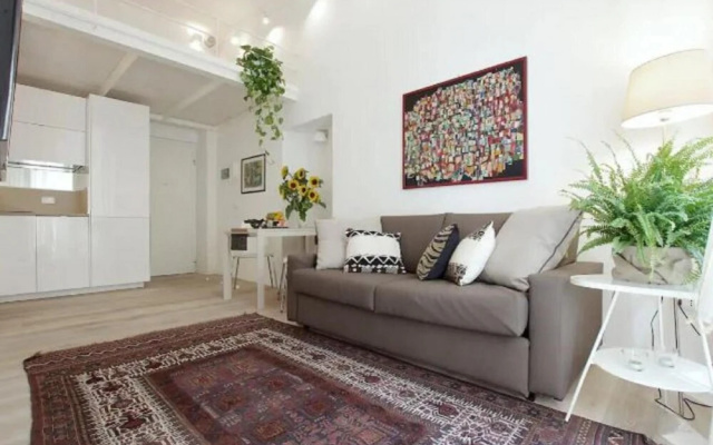 Vatican White Apartment - Vatican Cumfida