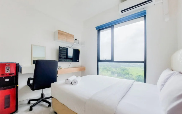 Homey And Cozy Studio Sky House Alam Sutera Apartment