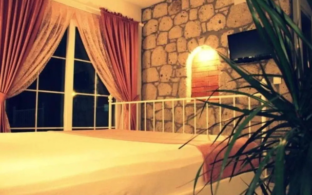 Adelfia Hotel