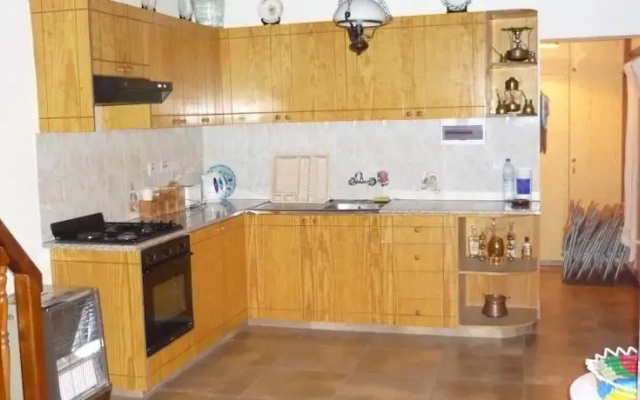 Dias House
