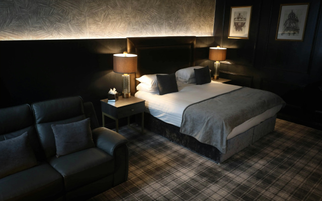 DoubleTree by Hilton Belfast City Ten Square