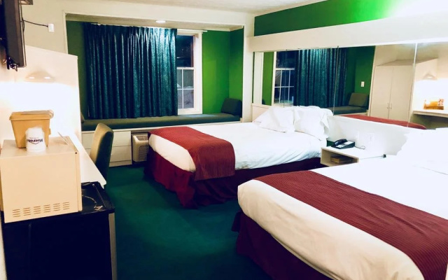 Holiday Lodge