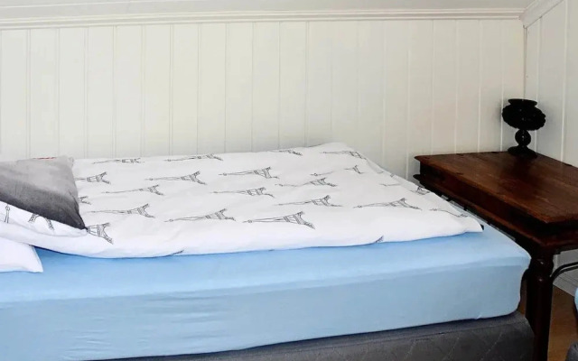 4 Star Holiday Home in Urangsvag
