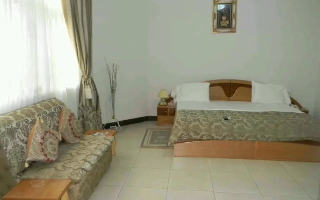 Acacia Lodge, North Legon
