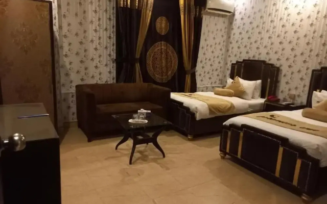 Premier Inn Hotel Johar Town
