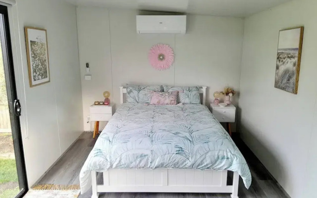 Modern Seaside Boho Incl Breakfast