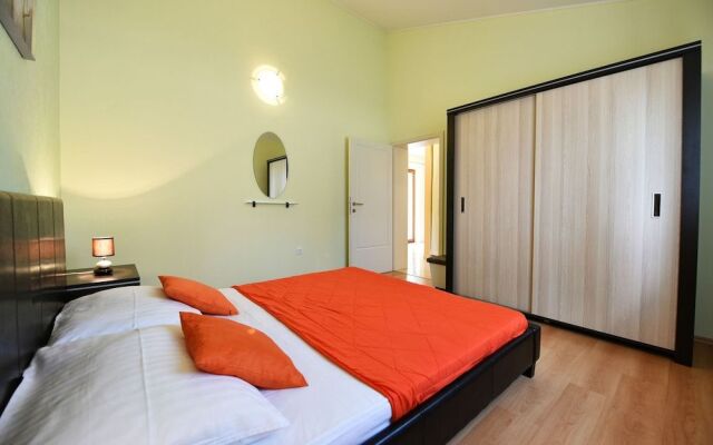 Villa 376