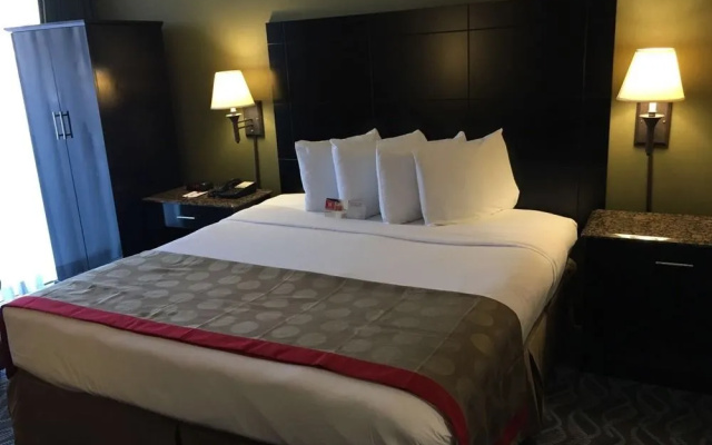 Ramada By Wyndham Newburgh/West Point