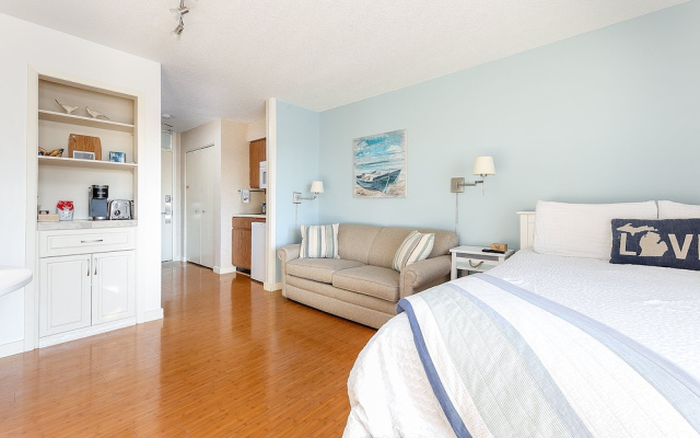 Lovely Beachside Studio 5679
