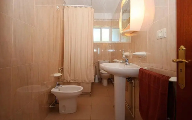 Apartment in Larino A Coruna 102060