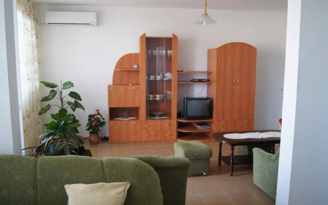 Sea Siren Apartment
