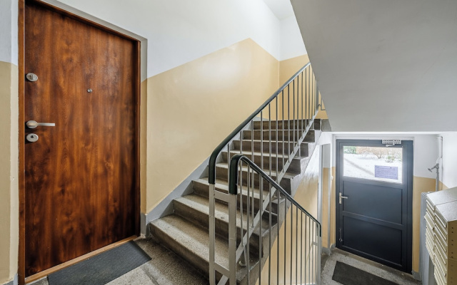 Lumina cozy 3-room apart near the metro