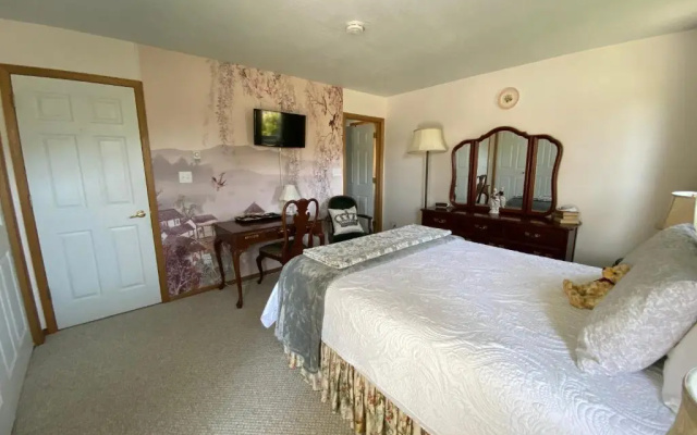 Crown House Bed & Breakfast