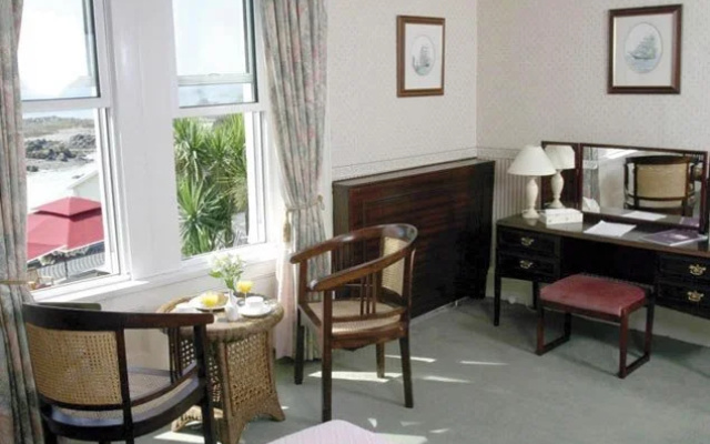 Shakespeare Coastal Hotel