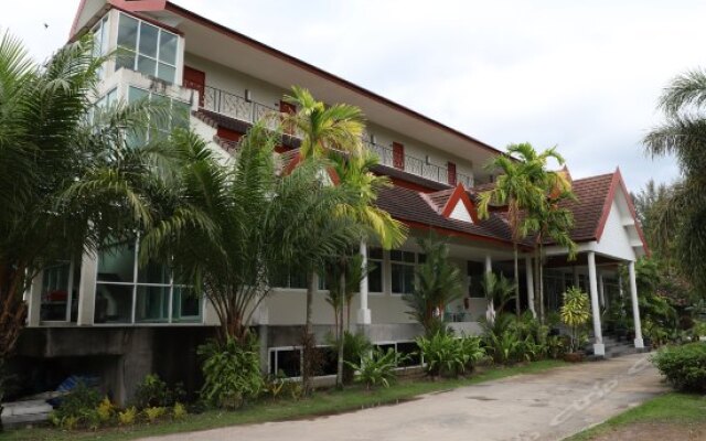 Отель L'esprit de Naiyang Beach Resort вид на фасад