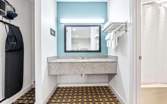 SureStay by Best Western Huntsville University Area