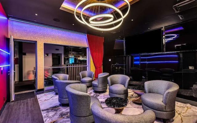 SW Beach Hotel
