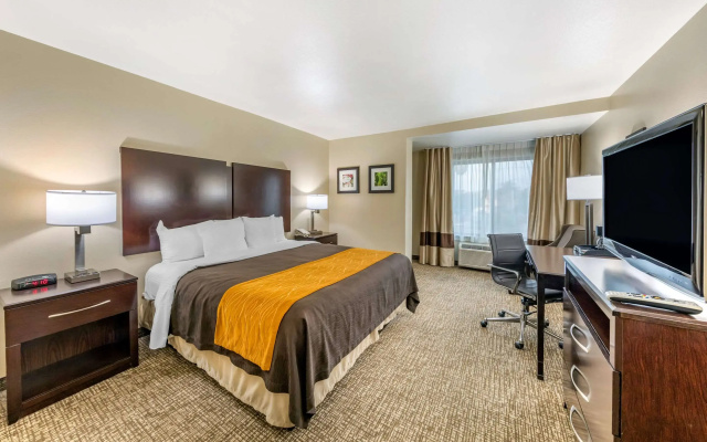 Comfort Inn & Suites San Bernardino