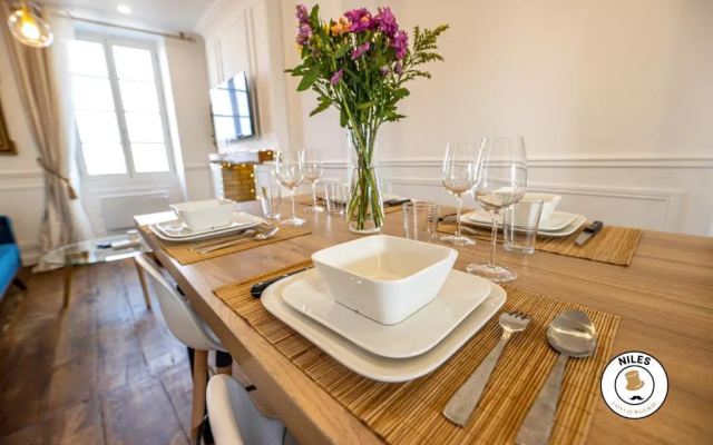 L'Haussmann, Rare, Appartement Vue Château et Palmiers