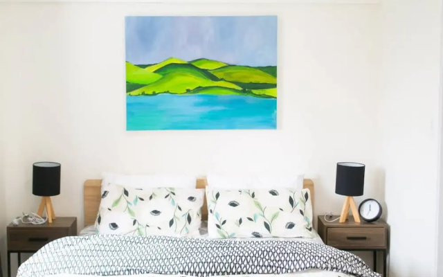 Cosy, Homely Studio With Bus Link to CBD and Eden Park