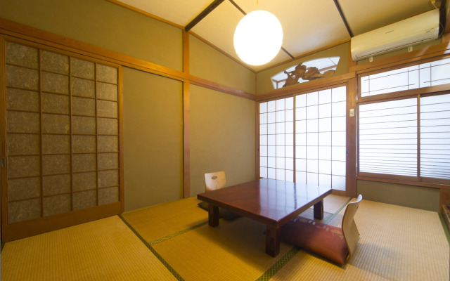 Urushi-no-Yado Yashiki Ryokan