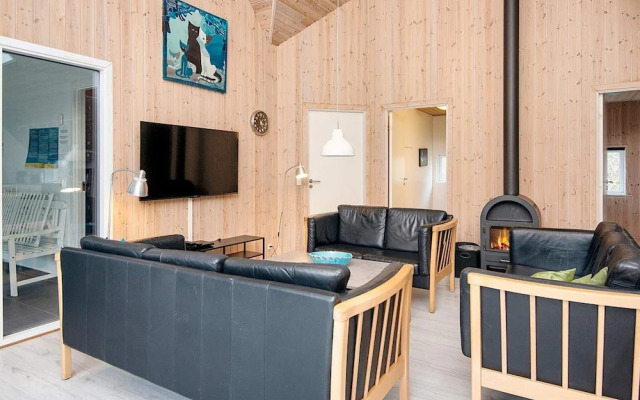 20 Person Holiday Home in Romo
