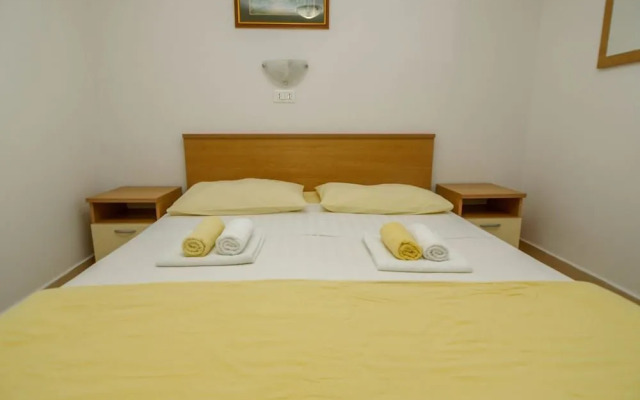 Apartments Miro