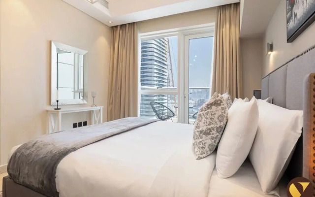 Vogue | Mon Reve near Dubai Mall | Burj Khailfa